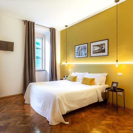 Tram Apartment For 4 Guests Trieste Exterior foto